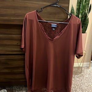 Maroon blouse with lace detail, buckle brand, slightly oversized